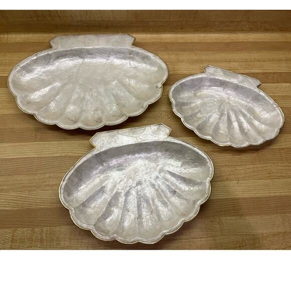 Vintage Set of 3 Capiz Shell Nesting Bowls Trinket Trays Gold Trim Pearlescent - Picture 2 of 8